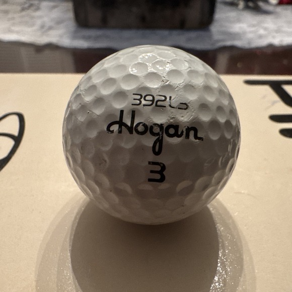 Ben Hogan Other - Vintage Ben Hogan 392LS Golf Ball
